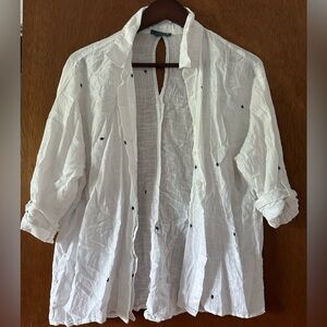 Three quarter sleeve white shirt